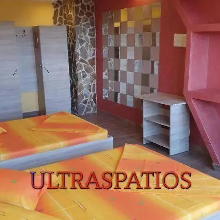 Ap Ultraspatios - Nazli - 4 Vis-a-vis Lidl Διαμέρισμα *